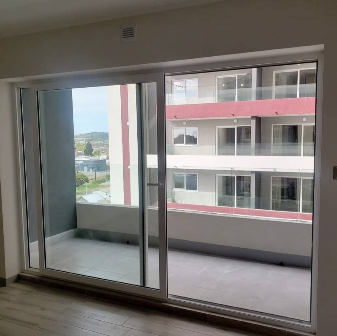 Home studio central con terraza, Concepción